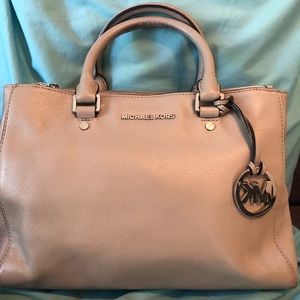 Micheal Kors bag